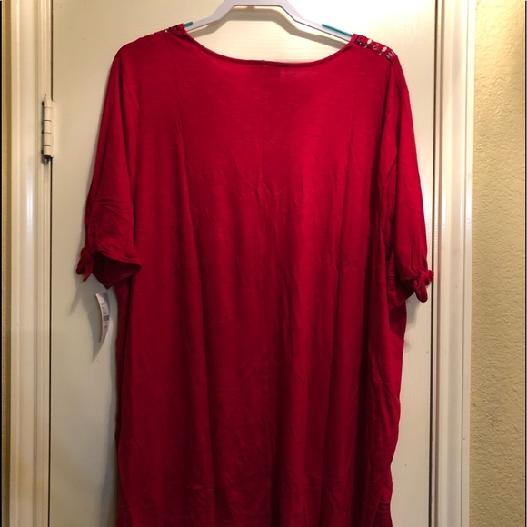 Catherine’s Willow Springs Tee - Picture 7 of 9